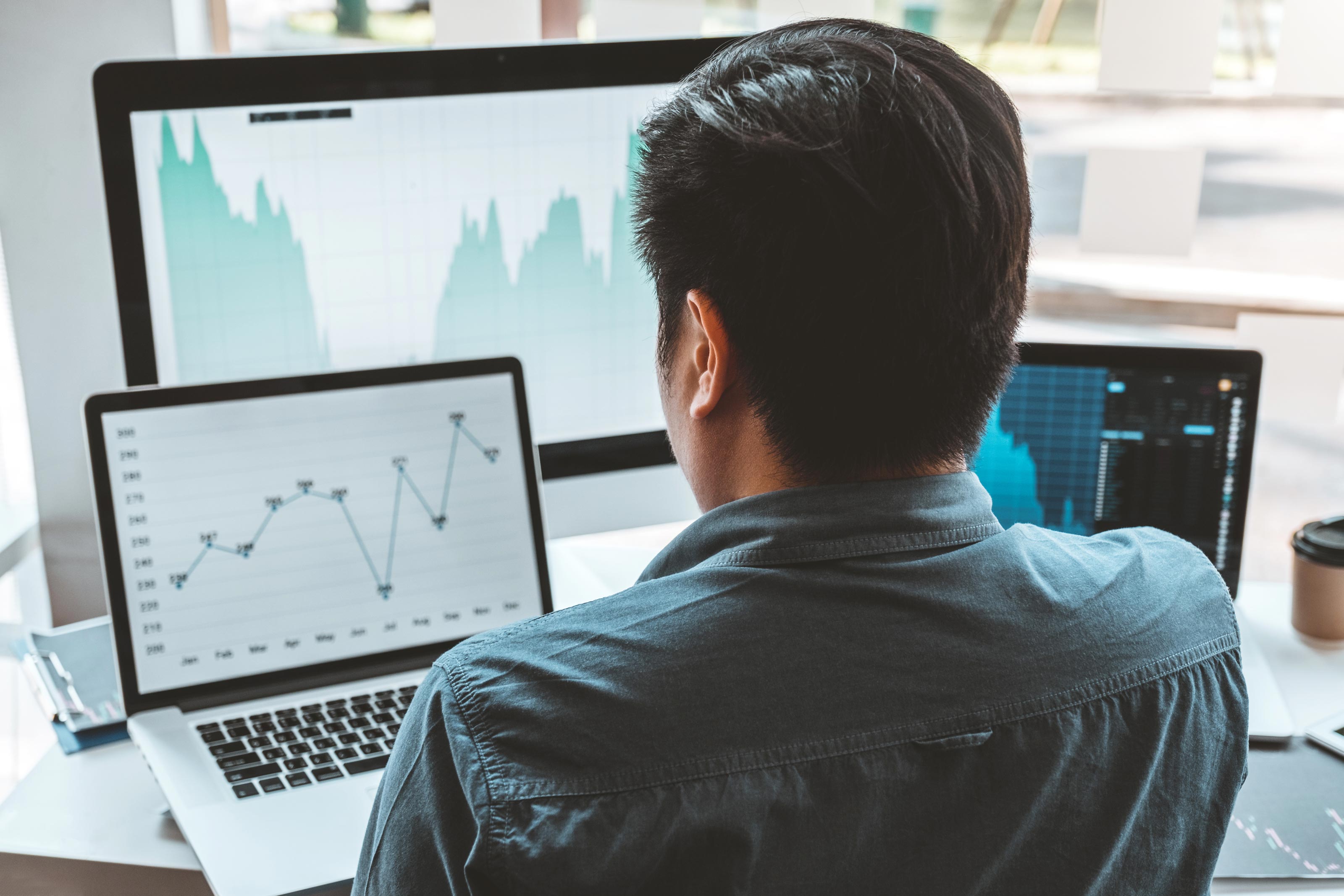 Stock-analyst